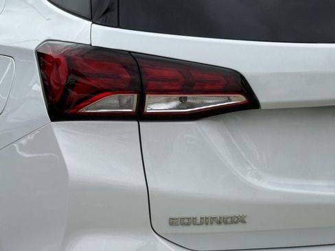 Used 2024 Chevrolet Equinox LT FWD image 6