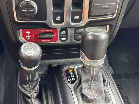 Used 2021 Jeep Wrangler Rubicon AWD/4WD image 28