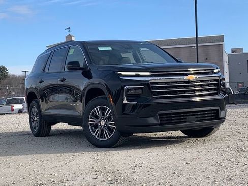 New 2026 Chevrolet Traverse LT w/ Enhanced Driving Package image 2