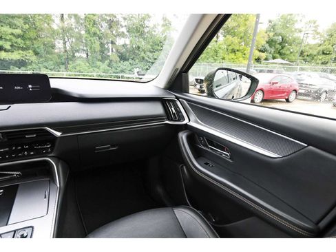 Used 2024 MAZDA CX-90 3.3 Turbo w/ Preferred Package AWD/4WD image 8