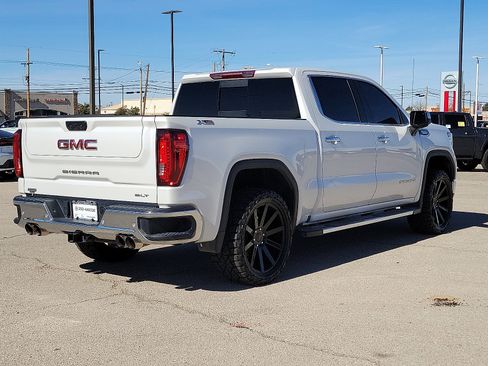 Used 2024 GMC Sierra 1500 SLT image 4