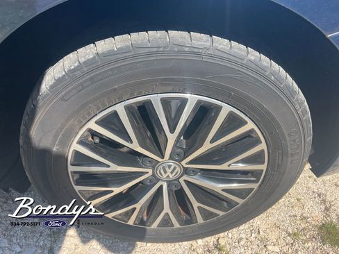 Used 2021 Volkswagen Jetta SE image 4