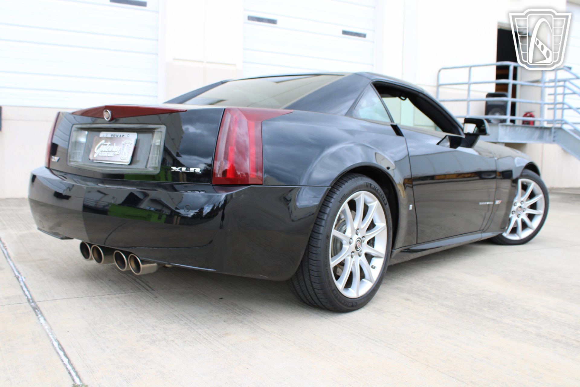 Used 2006 Cadillac XLR V RWD image 38