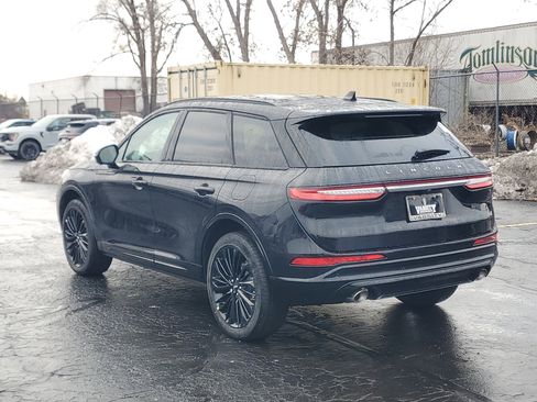 New 2026 Lincoln Corsair Premiere image 3