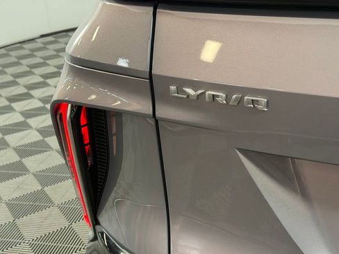 Used 2024 Cadillac Lyriq Tech RWD image 13
