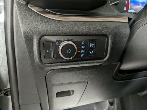 Used 2020 Ford Explorer Limited image 19