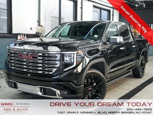 Used 2023 GMC Sierra 1500 Denali w/ Denali Reserve Package AWD/4WD image 1