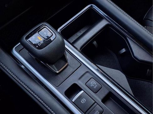 Certified 2023 Nissan Pathfinder SL w/ SL Premium Package image 24