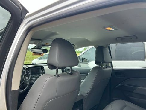 Used 2020 Chevrolet Colorado W/T w/ WT Convenience Package AWD/4WD image 9