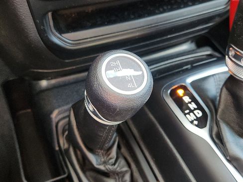 Used 2021 Jeep Wrangler Unlimited Willys image 22