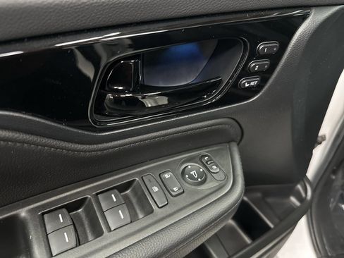 Used 2023 Honda Odyssey Touring image 17