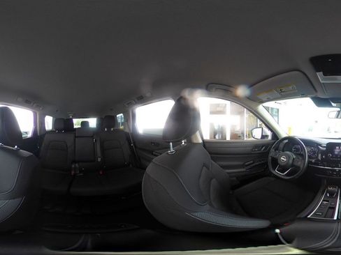 Used 2025 Nissan Pathfinder SV image 44