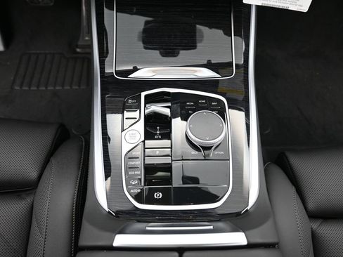 New 2026 BMW X5 xDrive40i w/ M Sport Package image 12