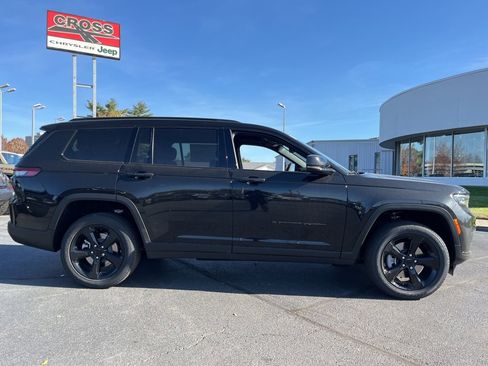 New 2025 Jeep Grand Cherokee L Altitude image 25