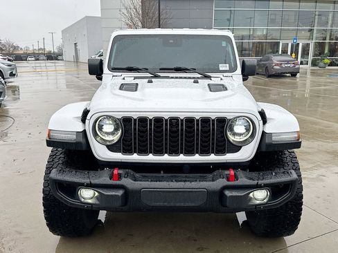 Used 2024 Jeep Wrangler Unlimited Rubicon image 4