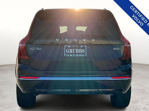 Used 2023 Volvo XC90 B5 Plus image 6