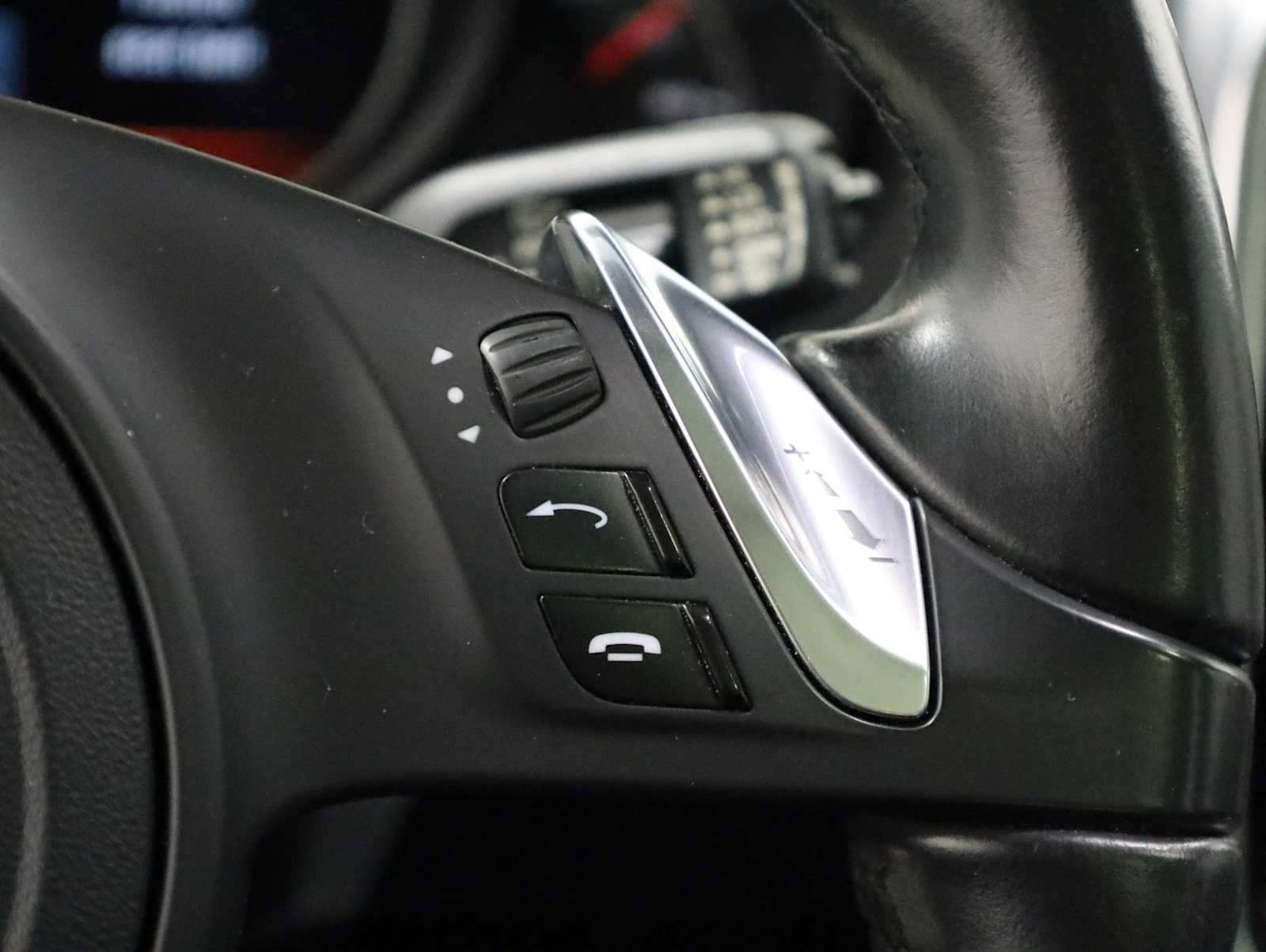 Used 2014 Porsche Cayenne Platinum Edition AWD/4WD image 28