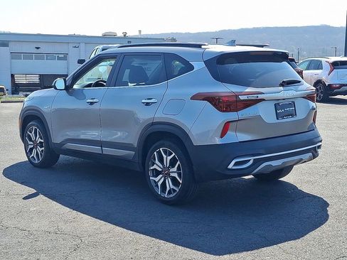 Certified 2023 Kia Seltos SX image 4