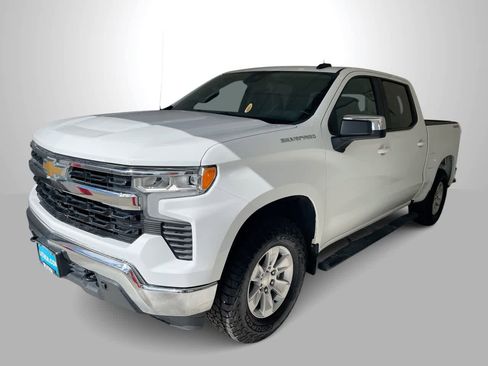 Used 2022 Chevrolet Silverado 1500 LT w/ Convenience Package II AWD/4WD image 1