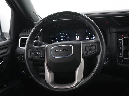 Used 2024 GMC Yukon Denali w/ Advanced Technology Package AWD/4WD image 20