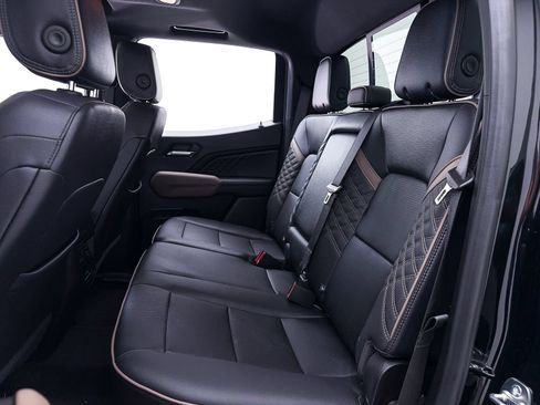 Used 2024 GMC Canyon Denali w/ LPO, Denali Black Edition AWD/4WD image 40