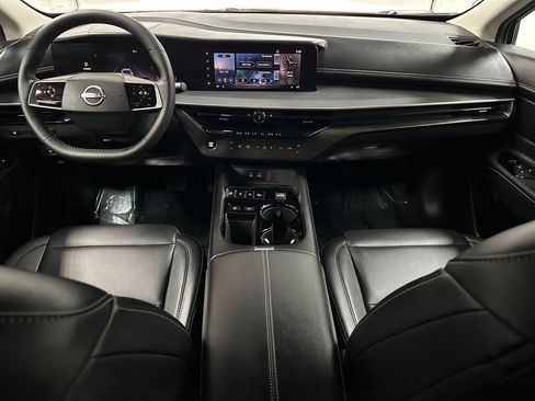 Used 2025 Nissan Murano SV AWD/4WD image 23