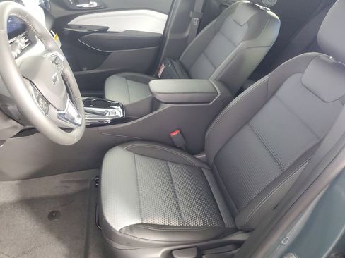 New 2026 Chevrolet Trax LT w/ Midnight Edition image 12