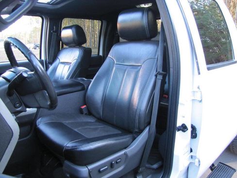 Used 2015 Ford F250 Lariat w/ Lariat Ultimate Package image 21