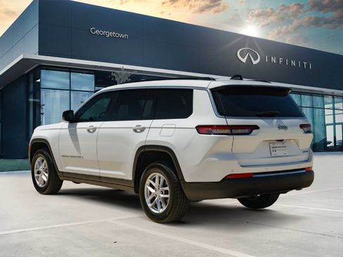 Used 2025 Jeep Grand Cherokee L Laredo RWD image 6