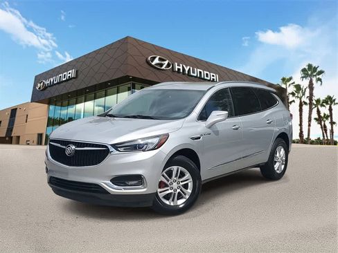 Used 2020 Buick Enclave Essence image 1