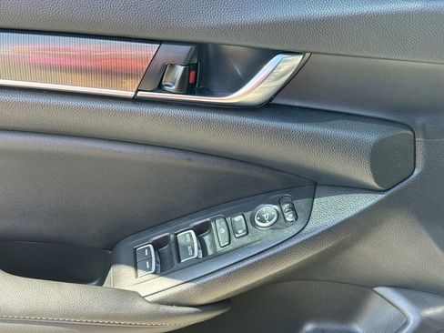 Used 2022 Honda Accord Sport image 17