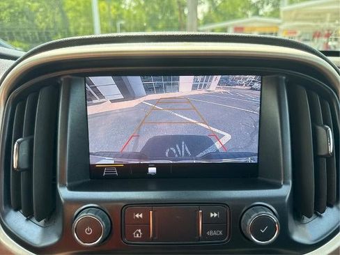 Used 2022 GMC Canyon Denali AWD/4WD image 15