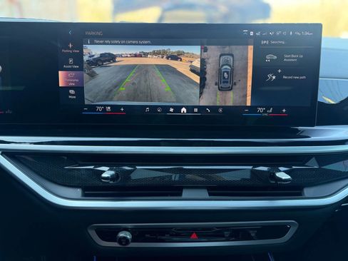 Used 2024 BMW X7 xDrive40i w/ Executive Package image 21