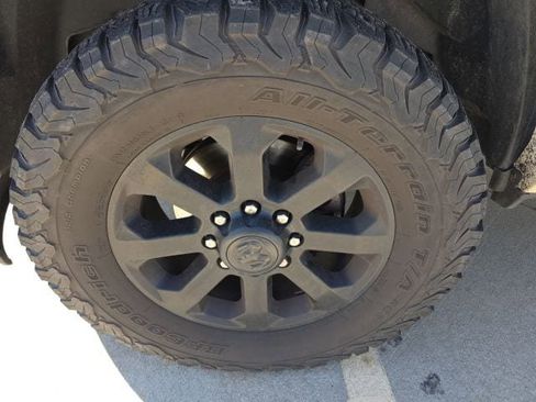 Used 2020 RAM 2500 Laramie w/ Night Edition image 9