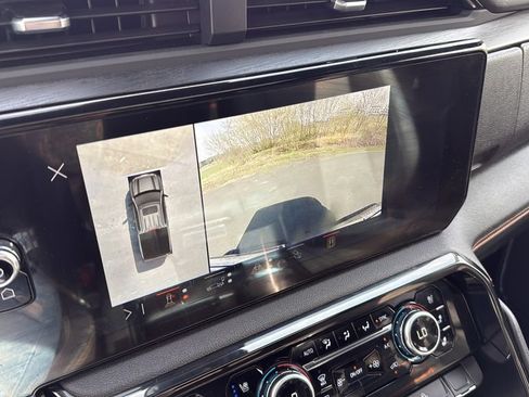 Used 2025 GMC Sierra 1500 AT4 w/ AT4 Premium Package AWD/4WD image 30