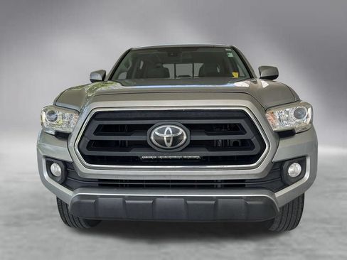Used 2022 Toyota Tacoma SR5 RWD image 12