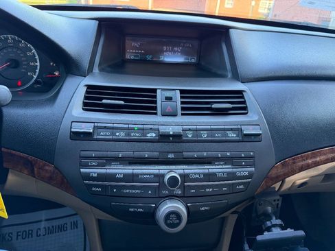 Used 2012 Honda Accord EX-L image 17