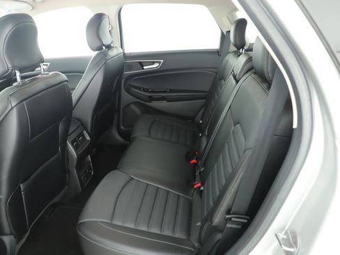 Used 2018 Ford Edge SEL w/ Equipment Group 201A image 18