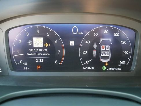 Used 2022 Honda Civic Touring image 27