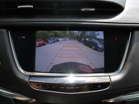 Used 2017 Cadillac XT5 Luxury w/ Driver Awareness Package AWD/4WD image 42