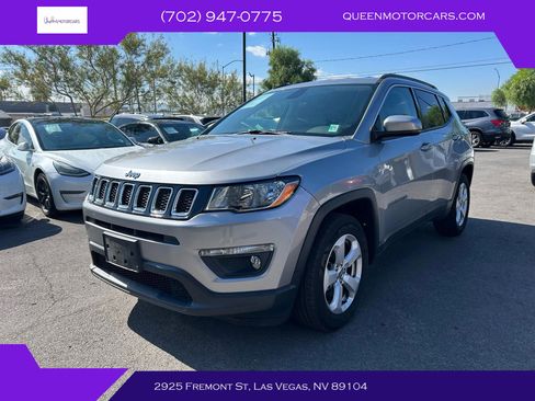 Used 2017 Jeep Compass Latitude w/ Popular Equipment Group FWD image 1