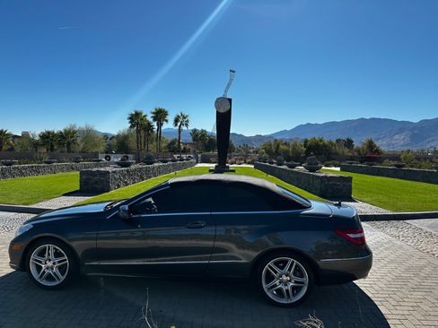 Used 2013 Mercedes-Benz E 350 Cabriolet image 18