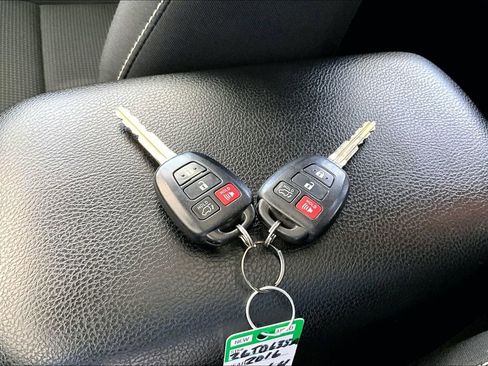 Certified 2016 Toyota RAV4 XLE AWD/4WD image 35