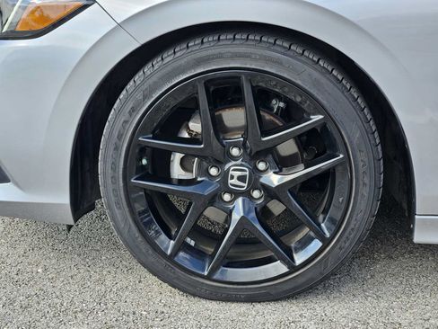 Used 2024 Honda Civic Sport image 9