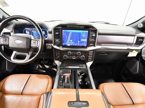 Used 2021 Ford F150 Platinum image 3