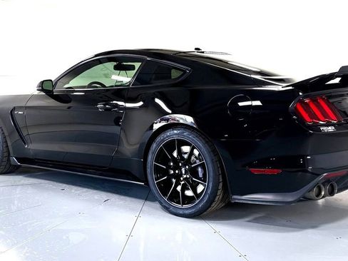 Used 2019 Ford Mustang Shelby GT350 w/ Technology Package RWD image 7