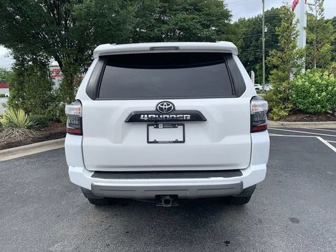Certified 2021 Toyota 4Runner TRD Off-Road Premium AWD/4WD image 7