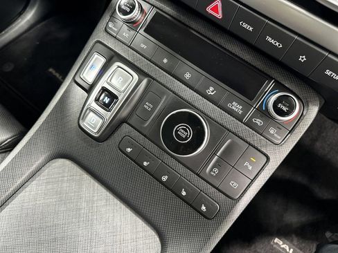 Used 2023 Hyundai Palisade Limited FWD image 20