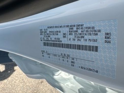 New 2025 Ford F550 4x4 Crew Cab Super Duty image 15