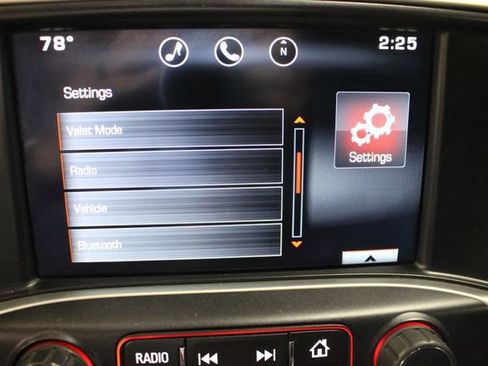 Used 2015 GMC Sierra 3500 SLE w/ SLE Preferred Package AWD/4WD image 20